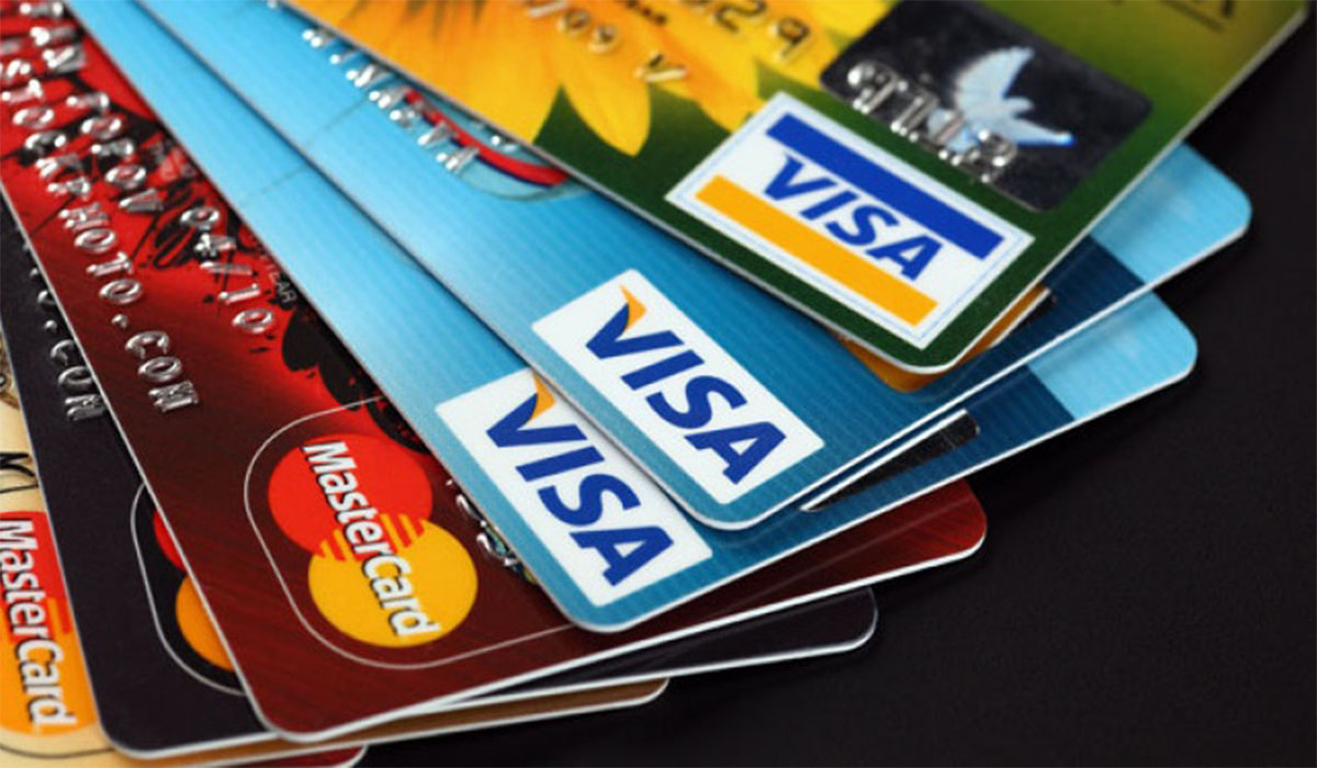 اتحادیه اروپا کارمزد Visa و Mastercard را بررسی می کند